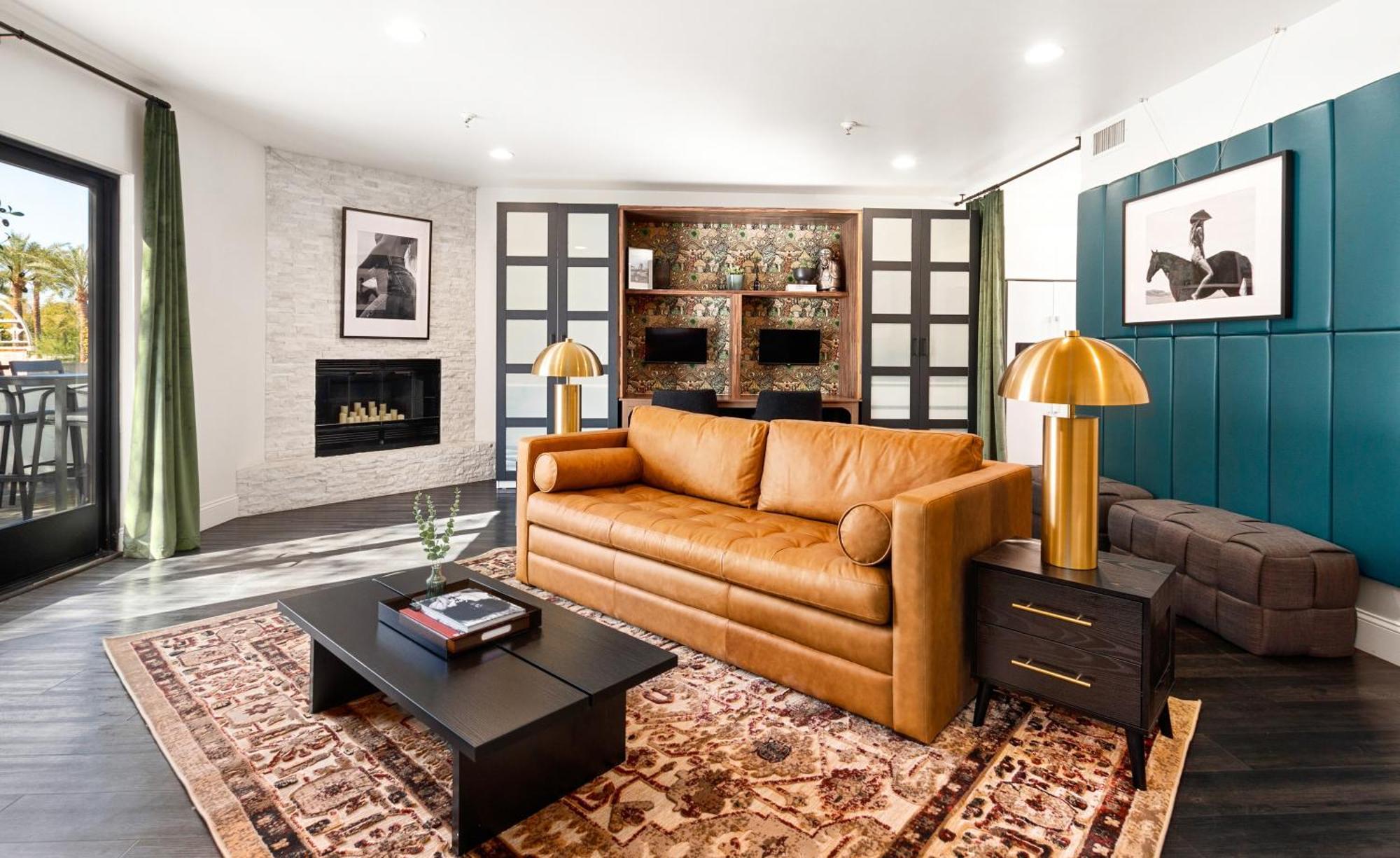 Chic 3br Escape Steps From Old Town Bars Free Parking Scottsdale
