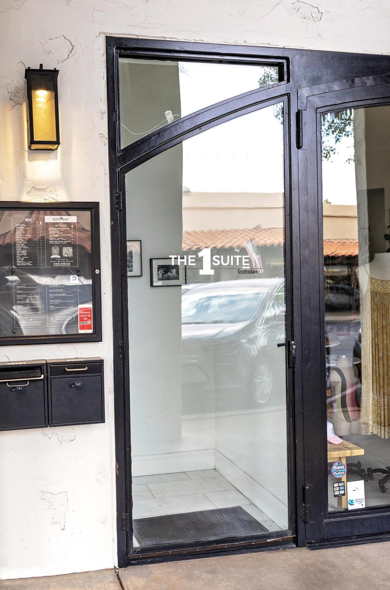 Chic 3br Escape Steps From Old Town Bars Free Parking Apartment