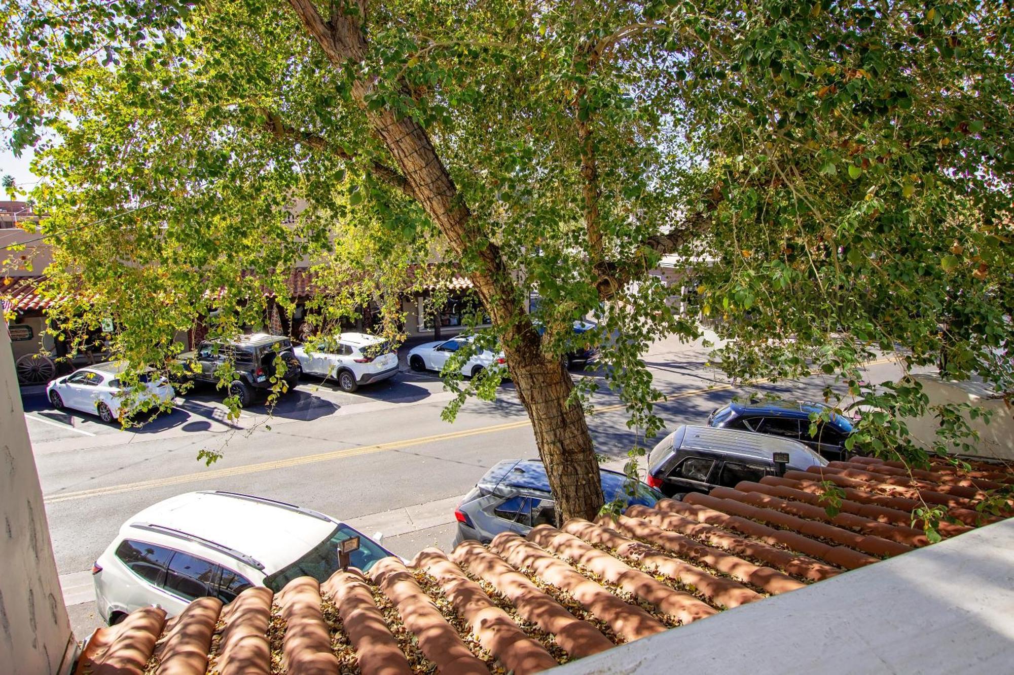 Chic 3br Escape Steps From Old Town Bars Free Parking Scottsdale